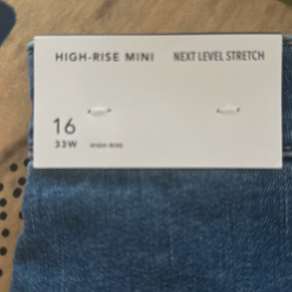 NWT American Eagle High Rise Mini Denim Skort - Picture 3 of 5